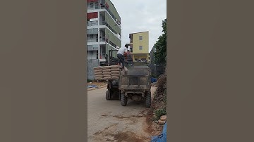 Công nhân bốc  xếp xi măng bao lên công nông#shsorts