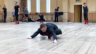 Two of the World's Hardest Spinning Tricks from Ukrainian dancers. by Time to Dance 60,001 views 1 year ago 41 seconds