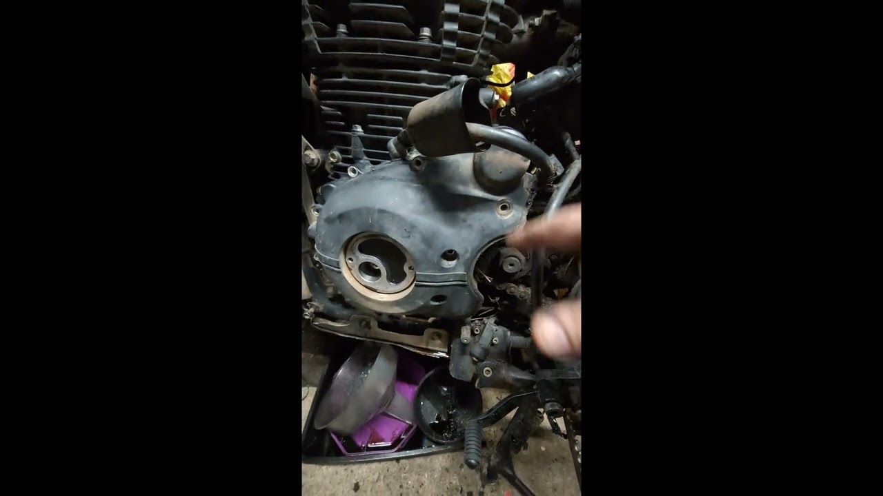 RE Himalayan 411 - The Battery light has come on... Lets inspect the Stator windings.