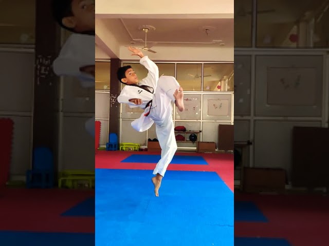 360 KICK | TAEKWONDO 🥋 #taekwondo #martialarts #practice #kicks #workout #fight #fly #sport #360kick class=