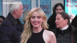 Kathryn Newton with fans on the red carpet of Wedding nightmare Paris 25 march 2026 - premiere