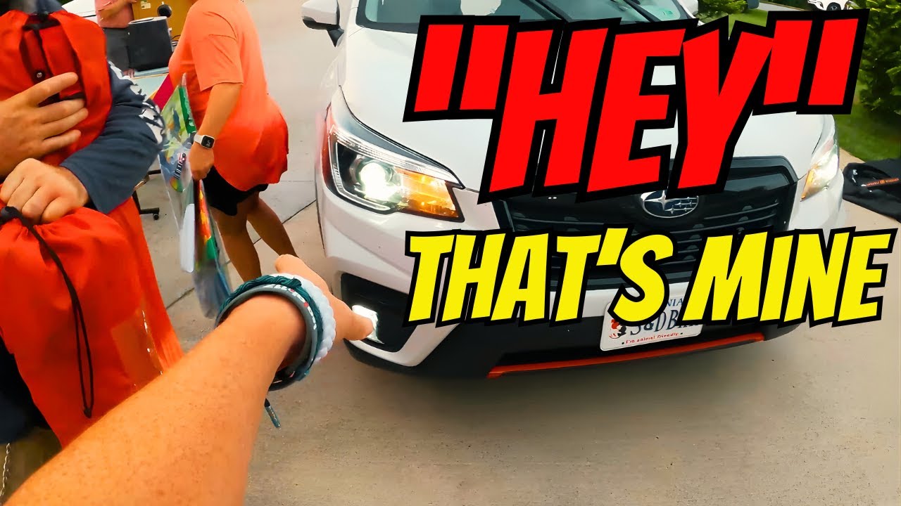 Ухожу с вещью с гаражной распродажи