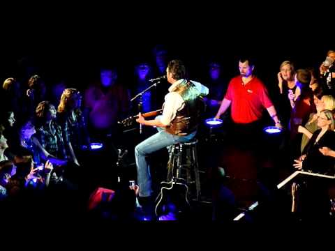 Blake Shelton Live at the Lacrosse Center | Austin