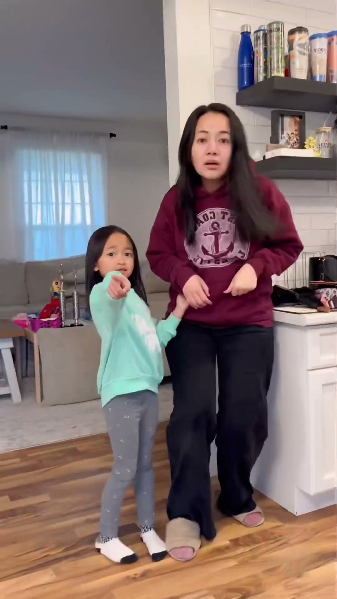 Sister and mom help wounded baby brother ???❤️???✅??