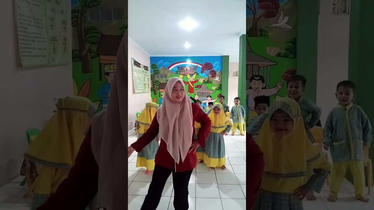 Belajar Tari Nirmala anak anak RA BWB
