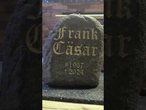 Teil 2 Feldstein als Grabstein in Handgravur gefertigt. www.skandistone.de