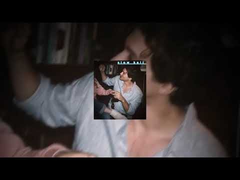 انا لا بكيت مابكيتش عليها