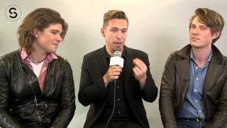 Famous SOUNDS Q&A: Hanson Profile