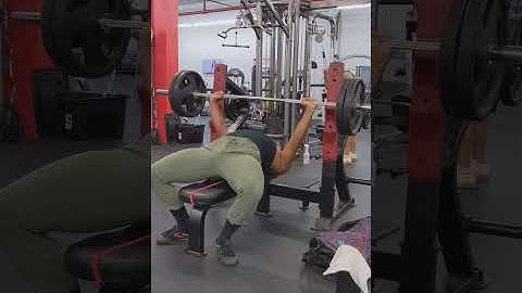 Tempo Pause Bench Press 225lbs x 4 #shorts #powerlifting