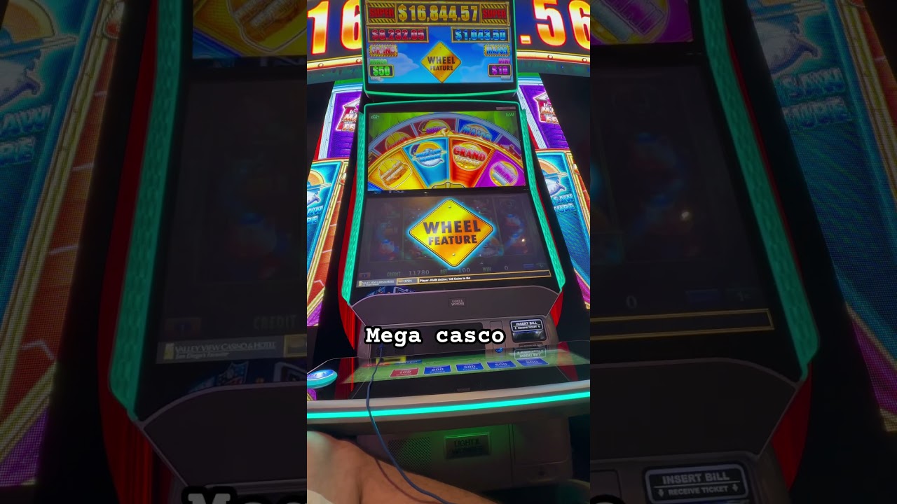 pink casino girl Cascos gigantes en el lobo casino slotscasinogames slot jackpot favorite slotmachine bonus