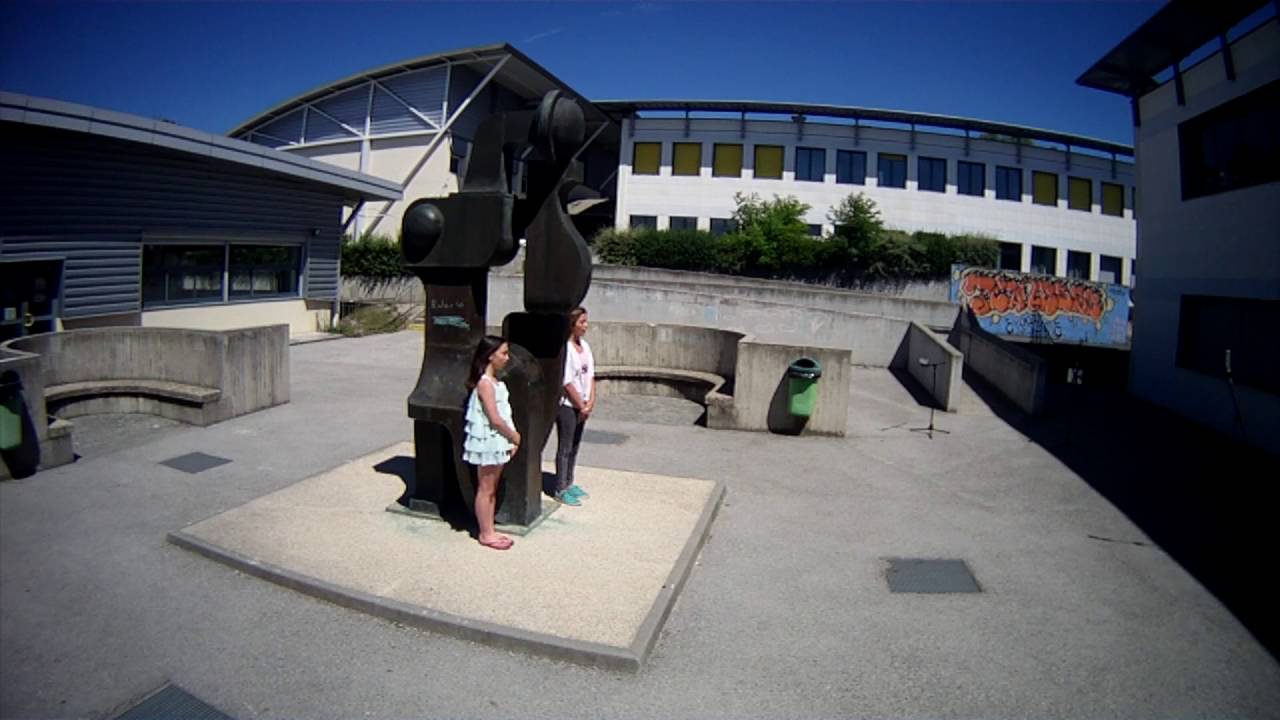 Les Liens De L Amitie Camille Et Manon College Paul Langevin Ville La Grand Youtube