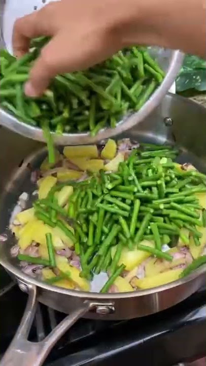 Nepali Long Green Beans Stir Fry - Alu Bodi Tarkari