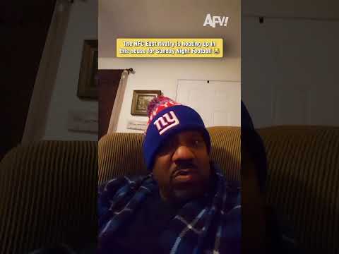 You won't believe what team my cat supports 🙀 #nfl #shorts #giants 1 You won't believe what team my cat supports 🙀 #nfl #shorts #giants