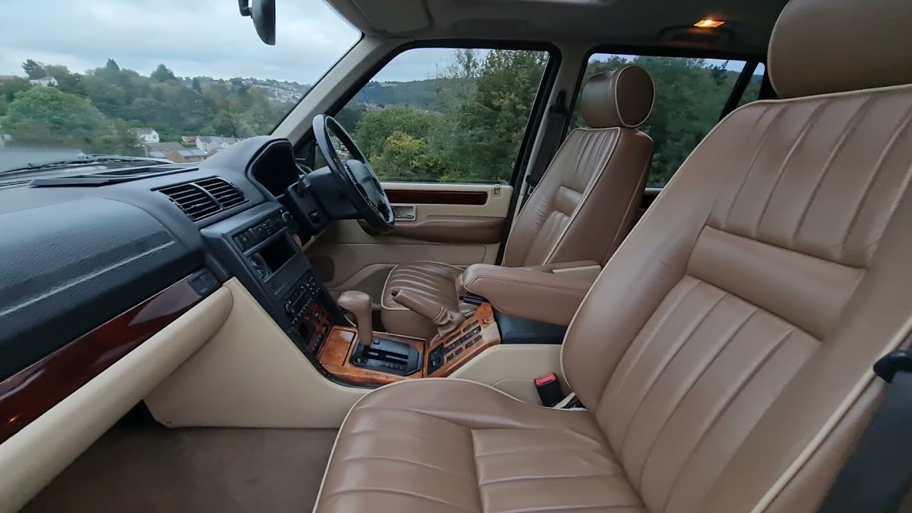 Range Rover P38 4.6 V8 HSE auto with LPG. Huge spec future modern