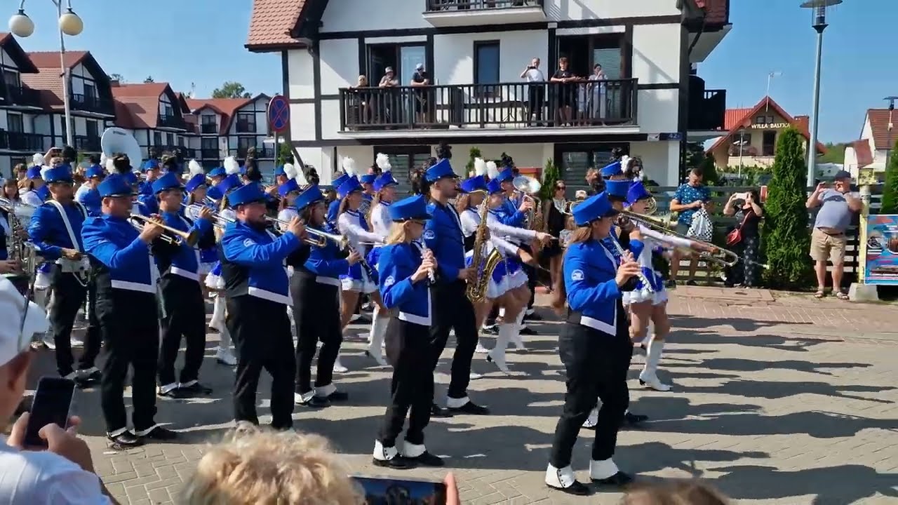 Młodzieżowa Orkiestra Dęta OSP Krasocin wraz z grupą taneczną „Aplauz” - Ogólnopolski Festiwal Parad