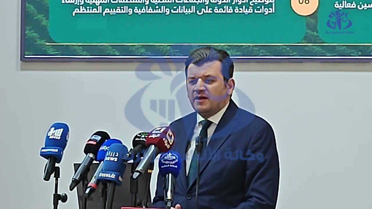 وزير الفلاحة يترأس جلسة عمل حول مشروع قانون التوجيه الفلاحي