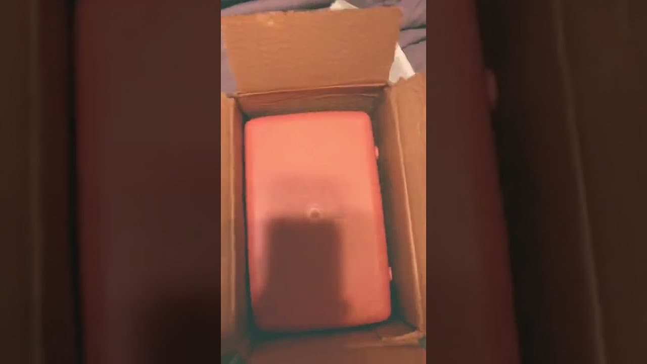 My Tv tissue box phone stand came || item in description ||￼