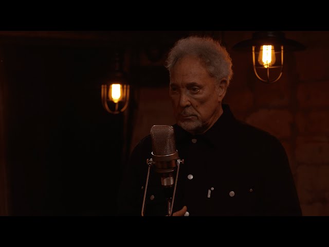 Tom Jones - I'm Growing Old (Live from Real World Studios) class=