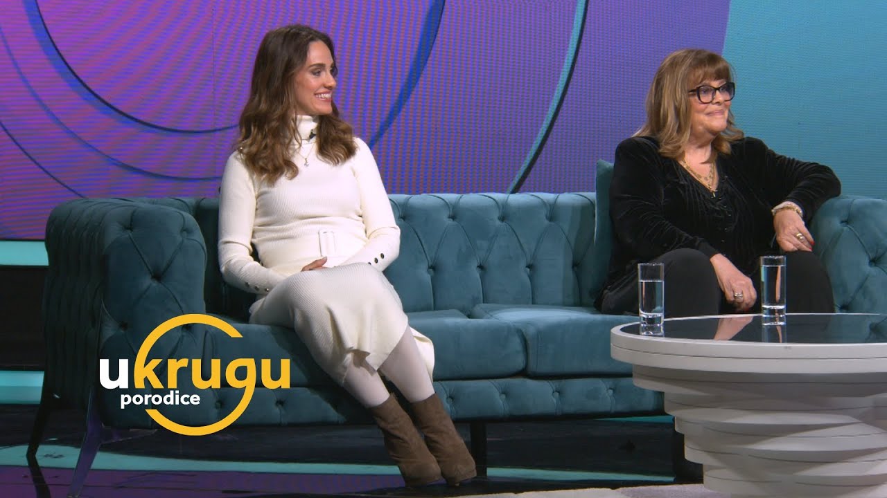 U krugu porodice: Vesna Čipčić i Anja Alač