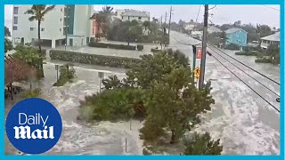 Hurricane Ian: 150 mph winds and flooding rip through Florida