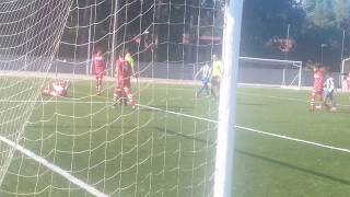 Jugada de posible penalty y expulsión