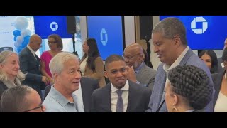 JPMorgan Chase opens news Bronx community center branch