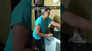 Diese Oma ist so geil 😂😂