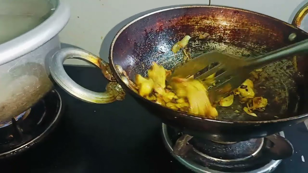 আর ওর জন্য মাংস বানাবার