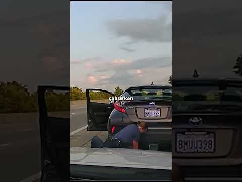 Kadın polisin hayatını kurtardı...