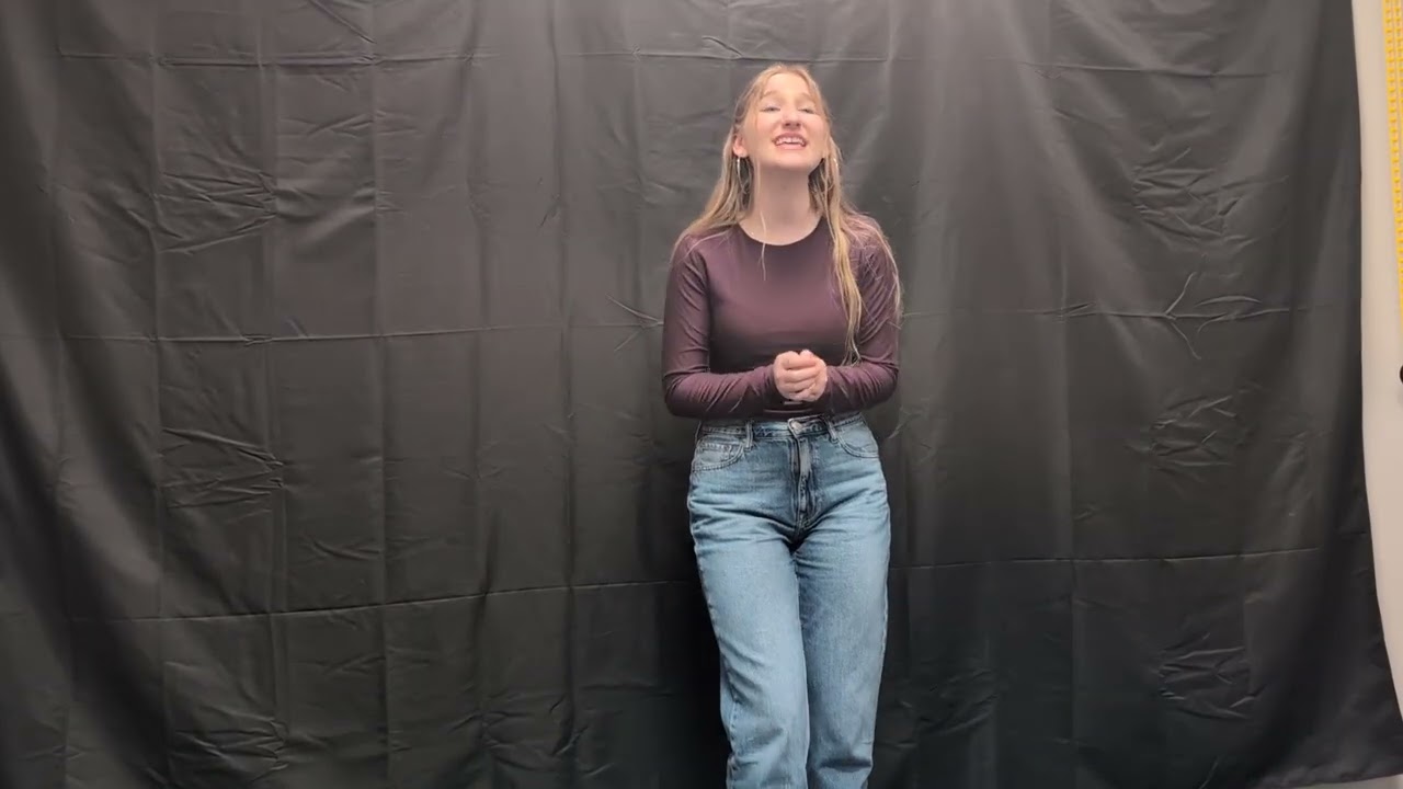 Emily Maszczak sings 'Good Girl' preview