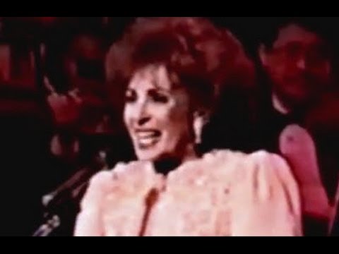 Shirley Bassey -