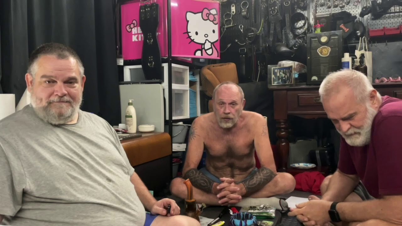 Old Gay Stoned Dudes Welcome