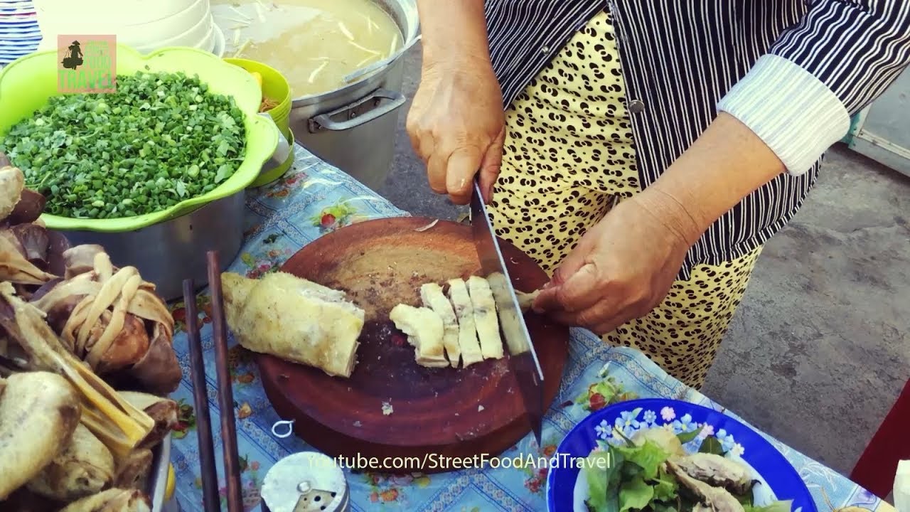 Street Food Vietnamese 2019 - Duck Meat Taste with Sticky Rice - Xôi Vịt Phan Rang | Street Food And Travel