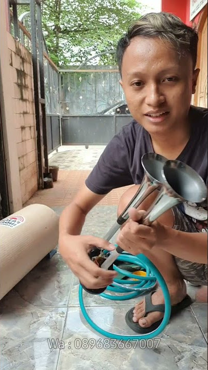Klakson Byeng Byeng dan Hino RK Kw Lokasi Solo