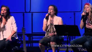 'Tis So Sweet to Trust in Jesus - Live at CityPrayz chords