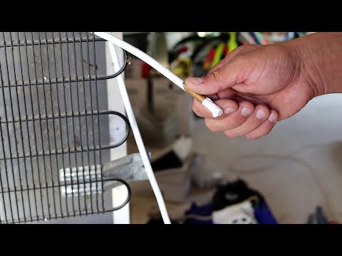 Видео: Как удалить царапины на дверях холодильника из нержавеющей стали