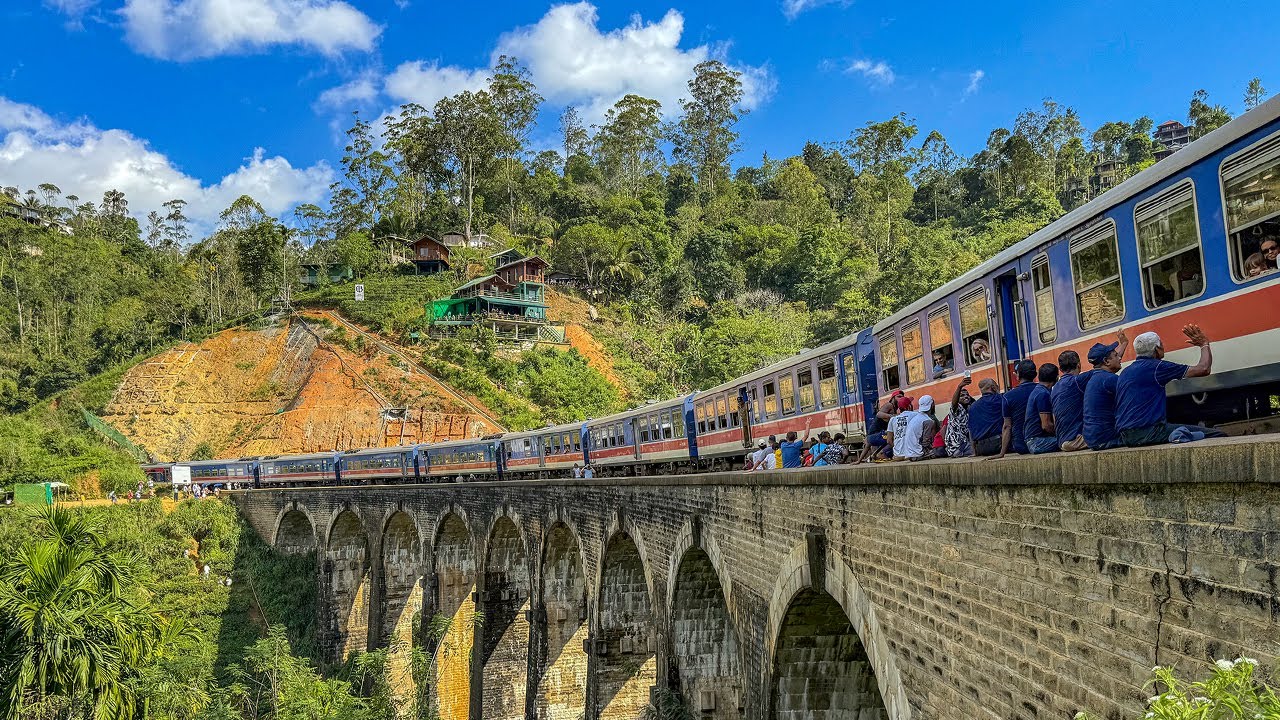 Живописная поездка на поезде по крыше Шри-Ланки через Девятиарочный мост