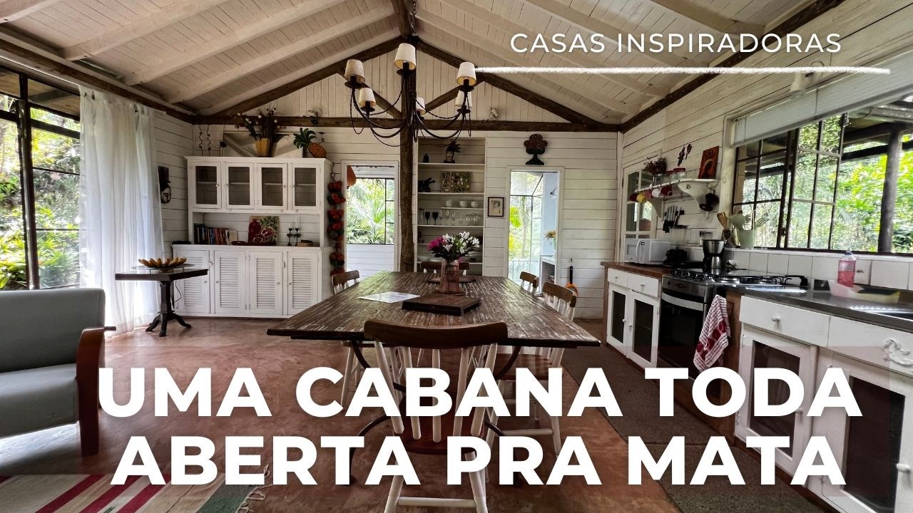 CASA RÚSTICA, CONSTRUÍDA NO MEIO DA FLORESTA, TOTALMENTE INTEGRADA COM A NATUREZA