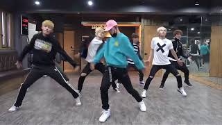 LAGI SYANTIK DANCE IN KOREA