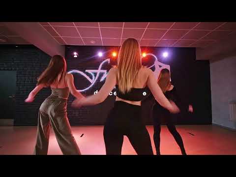 High Heels - Оля Абрамова и ученицы - Fraules Dance Centre