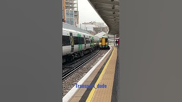 Class 377 Southern train arriving at West Croydon #short #shorts #shortsvideo #shortsfeed #train