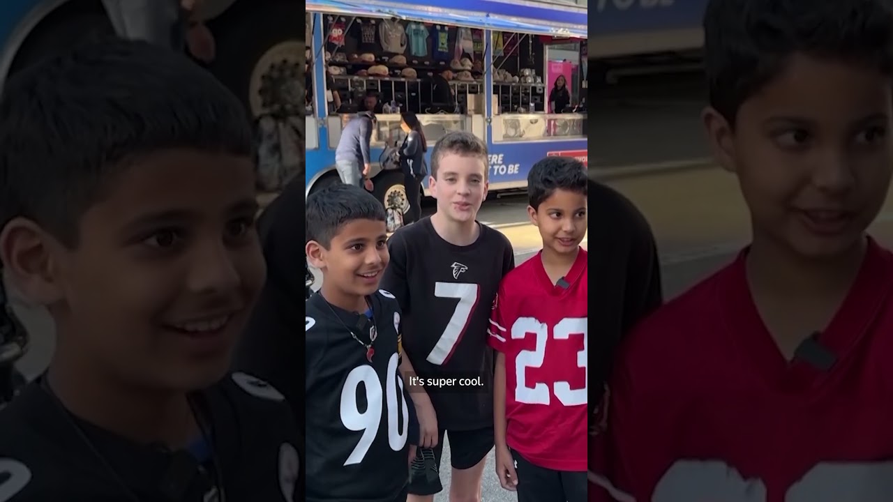 Fans enjoy pre-Super Bowl fun in San Francisco | REUTERS