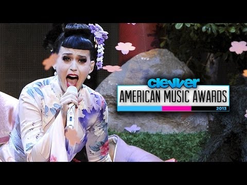 Katy Perry Geisha "Unconditionally" Performance at American Music Awards 2013