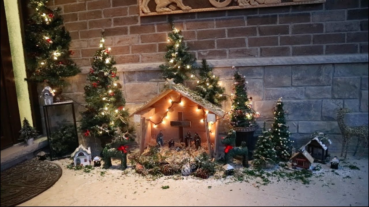 Christmas Front Porch Tour 2018 - YouTube