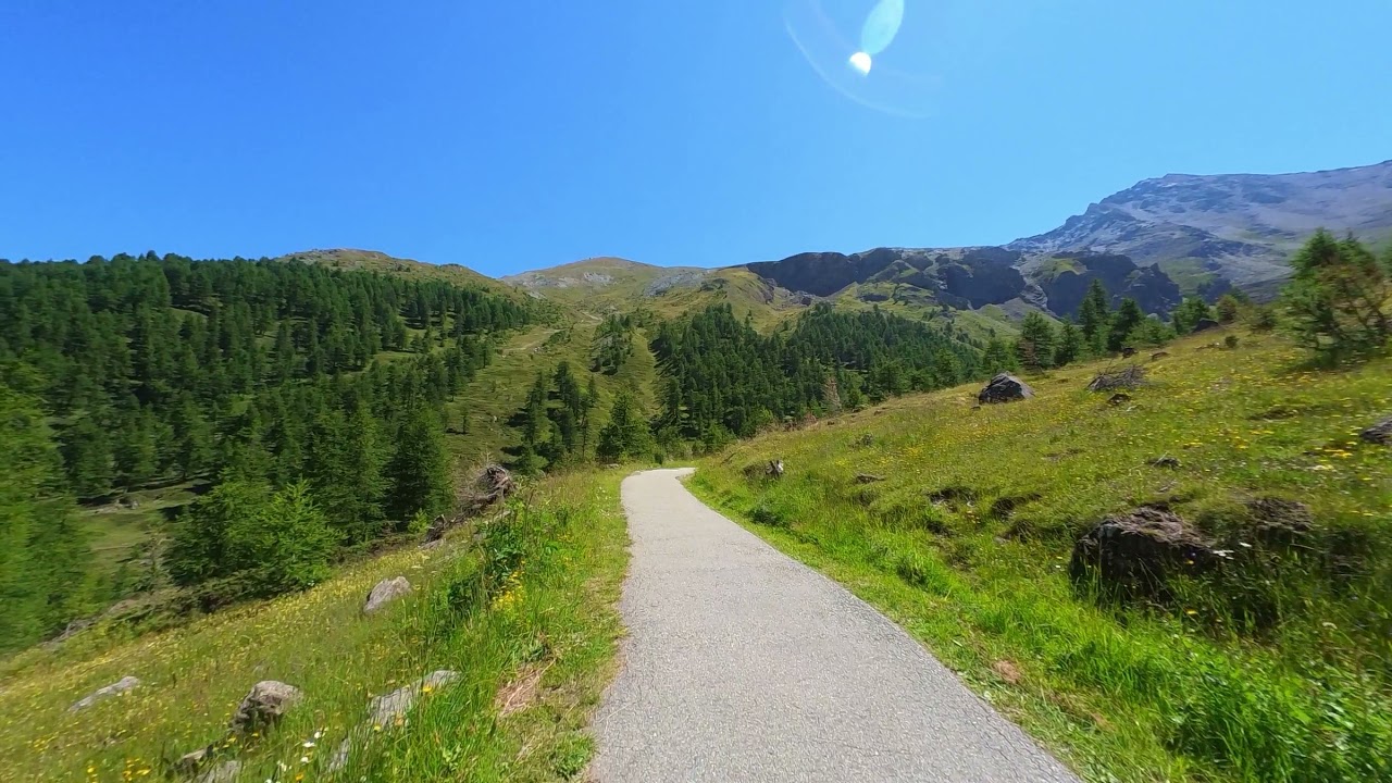 Escursione alla ex-diga del Chisonetto da Sestriere passando per il rifugio Alpette