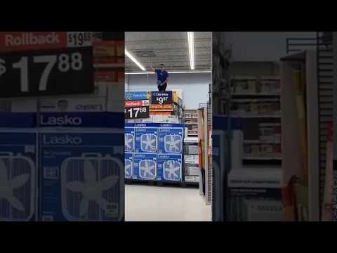 Video: Kas Walmart müüb poes Sprinti telefone?