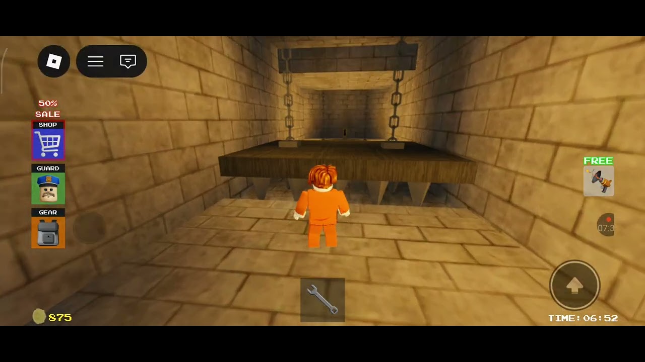 I played Roblox escape from prison 🤯🤯