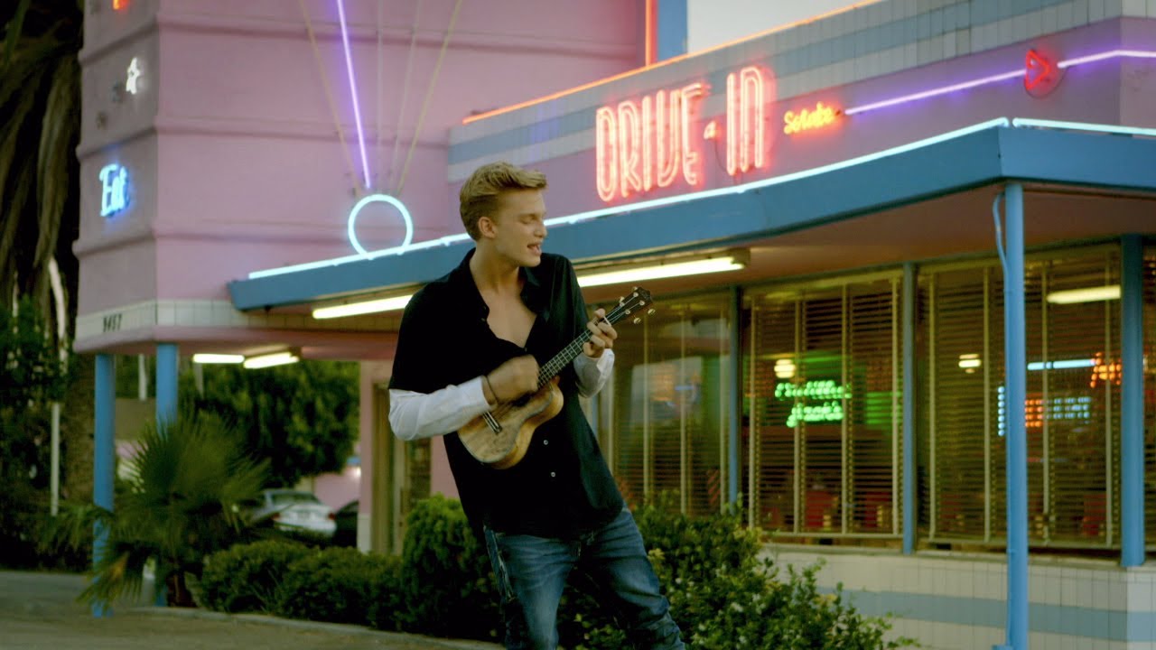 Cody Simpson - La Da Dee (Official Music Video)