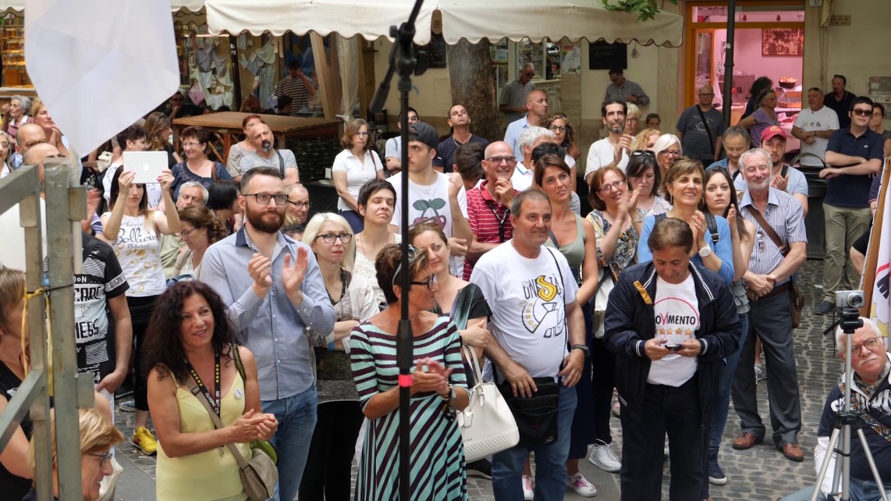 LUCIA SANTORO E ALESSANDRO DI BATTISTA ABBIATE IL CORAGGIO DI