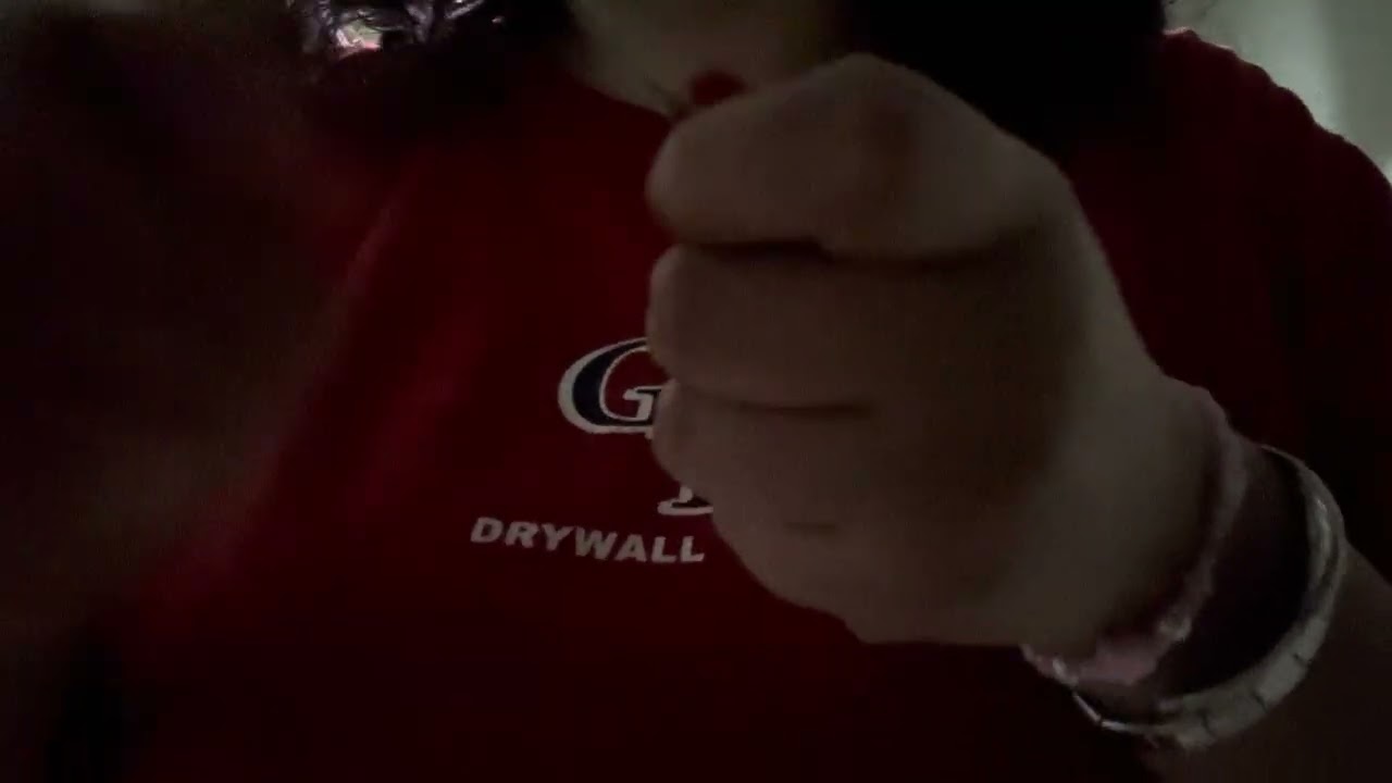 ASMR intento de roleplay •limpieza de odios• 